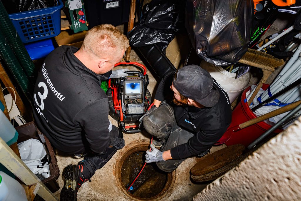 https://taloturva.fi/artikkelit/omakotitalon-viemarisaneeraus-vertailussa-suosituimmat-menetelmat/